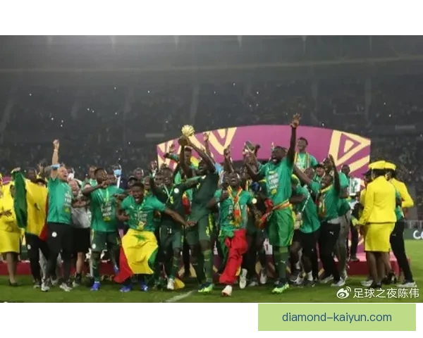 奥纳纳带领喀麦隆迎接新挑战,状态回暖展现门神风采 奥纳纳带领喀麦隆迎接新挑战,状态回暖展现门神风采