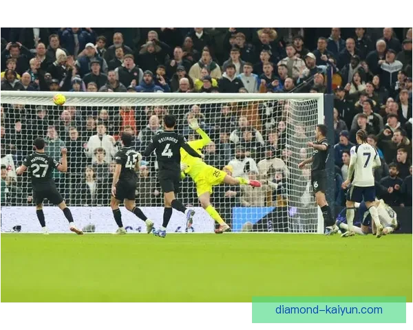 英超热刺在欧冠小组赛阶段表现稳健，状态逐渐回暖